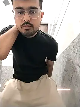 hornypurush online show from 03/06/26, 10:10