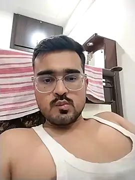 hornypurush online show from 05/09/26, 02:31