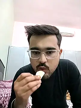 Snapshot of hornypurush chatting on 02/23/25, 04:35 hornypurush online show from 02/23/25, 04:35