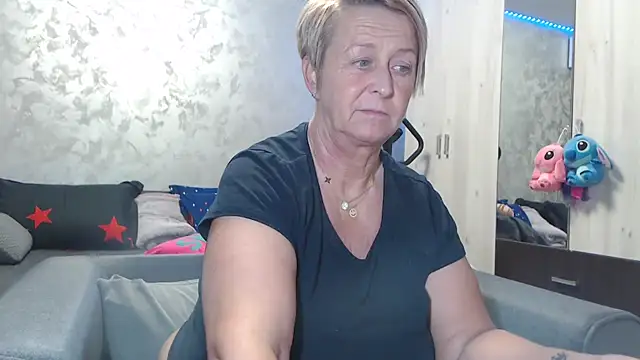 RosesandLillies online show from 03/15/26, 05:53