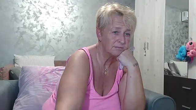 RosesandLillies online show from 09/17/25, 05:26