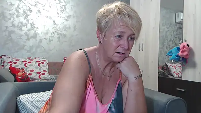 RosesandLillies online show from 09/25/25, 05:19