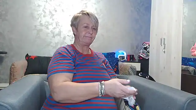 RosesandLillies online show from 01/15/26, 04:43