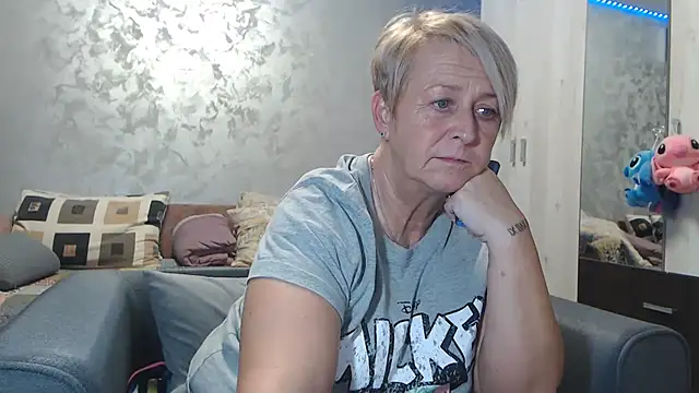 RosesandLillies online show from 02/19/26, 06:27