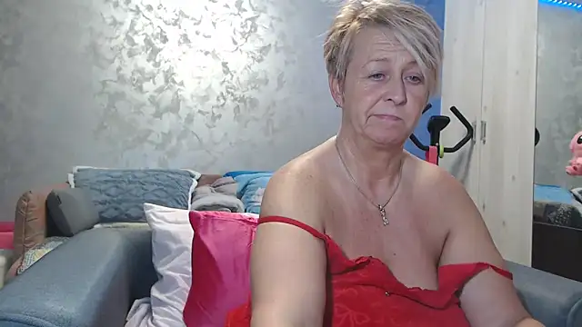 RosesandLillies online show from 03/04/26, 05:42