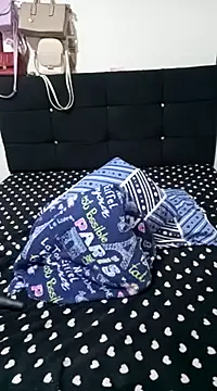 victoria roussee online show from 03/02/25, 10:56