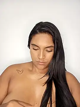 victoria roussee online show from 02/26/25, 09:22