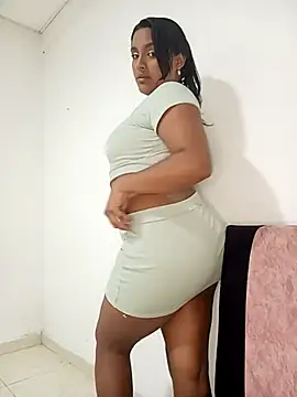 victoria roussee online show from 03/19/25, 09:49