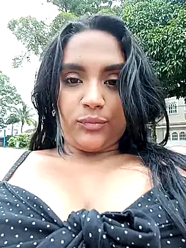 victoria roussee online show from 03/07/25, 12:12