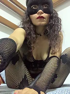 Snapshot of NatashaRex chatting on 11/21/25, 12:53 NatashaRex online show from 11/21/25, 12:53