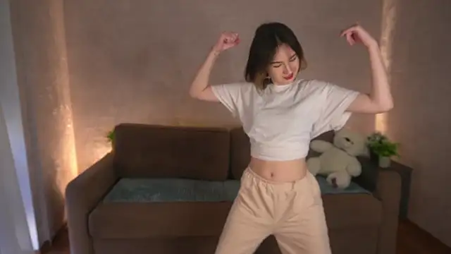 LizbethBulkley online show from 02/18/25, 12:28