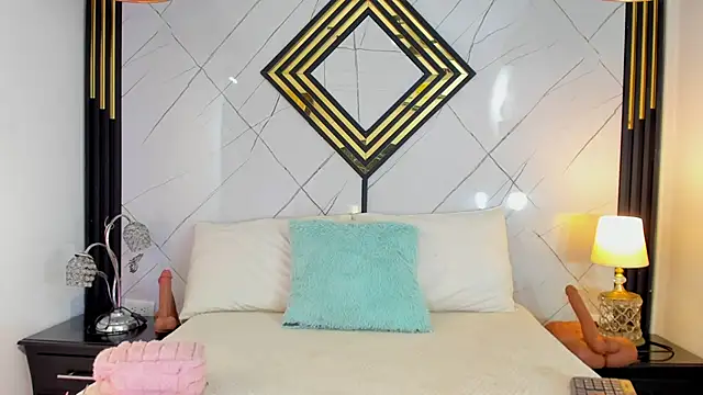 EmilyDiaaz online show from 10/28/25, 12:26