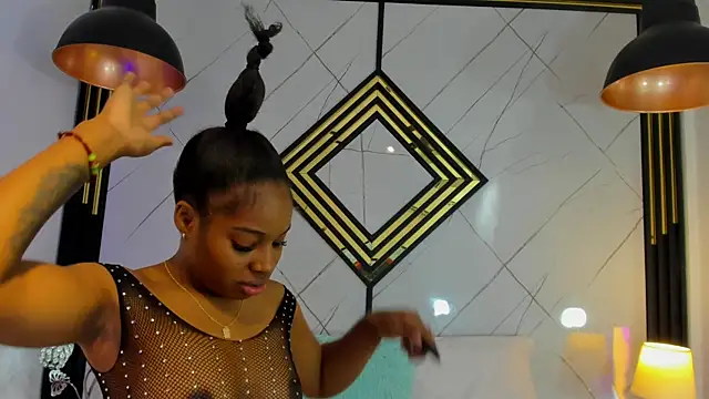 EmilyDiaaz online show from 09/16/25, 12:17