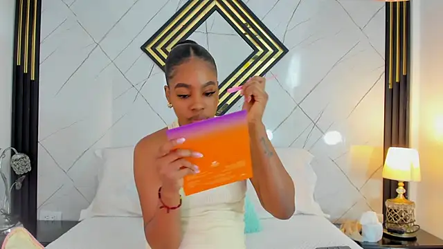 EmilyDiaaz online show from 10/09/25, 12:17
