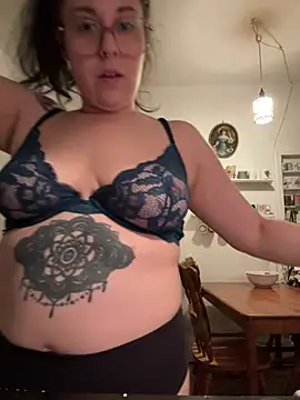 Rosiee69  online show from 03/18/25, 11:53