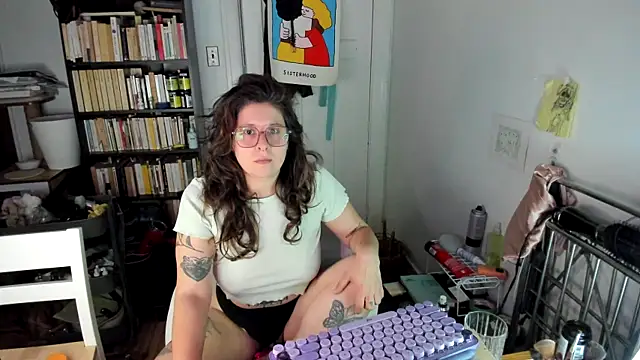 Rosiee69  online show from 11/18/25, 09:29