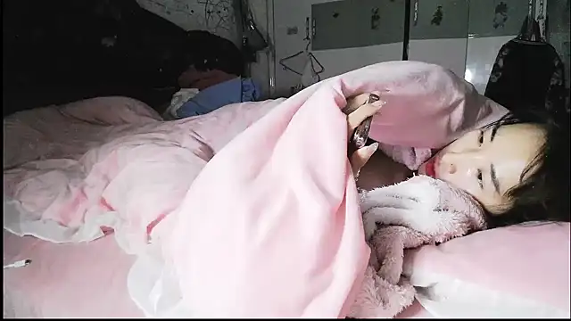 hebe-02 online show from 11/10/25, 03:06