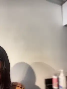 Snapshot of Emily-teen chatting on 03/14/25, 07:55 Emily-teen online show from 03/14/25, 07:55