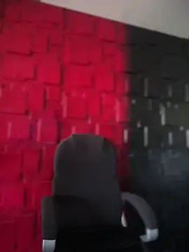 Snapshot of Emily-teen chatting on 10/09/25, 01:22 Emily-teen online show from 10/09/25, 01:22