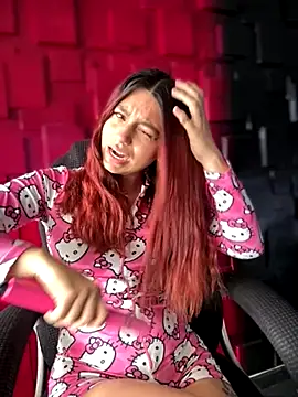 Emily-teen online show from 12/01/25, 07:26