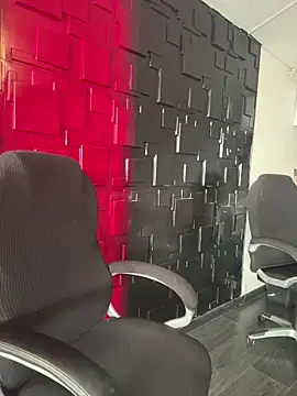 Snapshot of Emily-teen chatting on 02/23/26, 07:25 Emily-teen online show from 02/23/26, 07:25