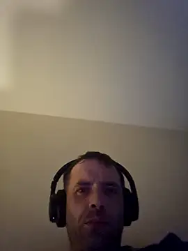 Nidge251 online show from 09/18/25, 05:21