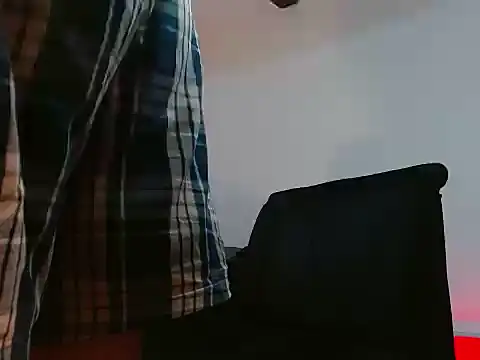 AngelHil online show from 12/20/25, 01:19