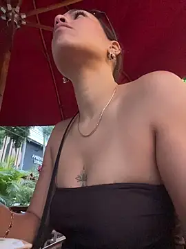 Alice surprise online show from 11/08/25, 10:24