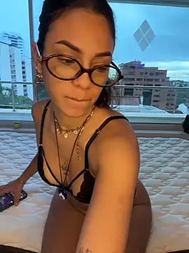 Alice surprise online show from 11/27/25, 10:10