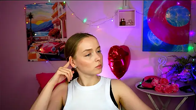 Snapshot of JenniferGraces chatting on 02/26/25, 02:27 JenniferGraces online show from 02/26/25, 02:27