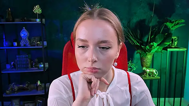 Snapshot of JenniferGraces chatting on 02/18/25, 10:27 JenniferGraces online show from 02/18/25, 10:27