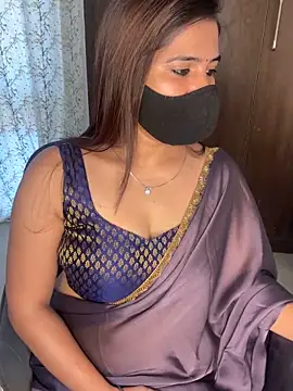 Sexy Madhuri Bhabhi online show from 03/09/26, 06:17