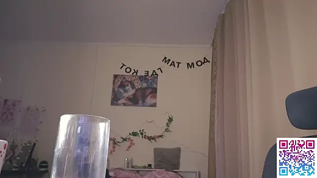 Snapshot of boozekirs_ chatting on 02/10/26, 02:43 boozekirs online show from 02/10/26, 02:43