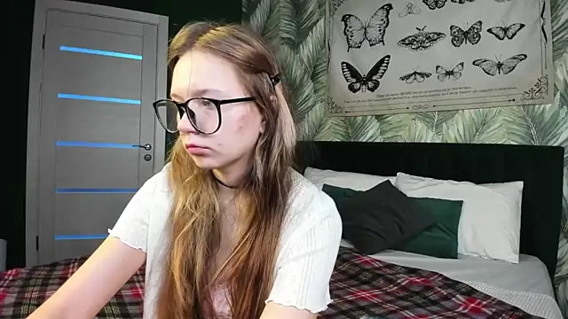 boozekirs  online show from 11/24/25, 03:17