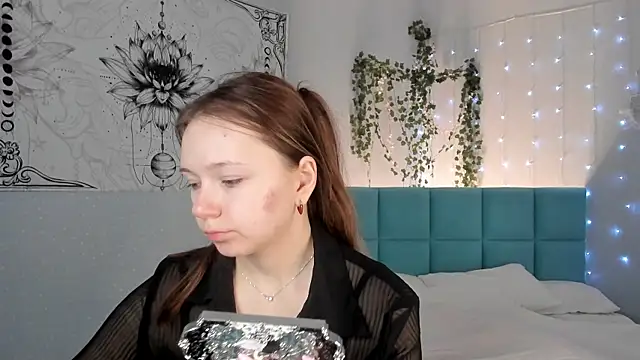 boozekirs  online show from 03/19/26, 03:06