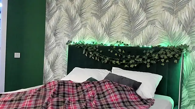 boozekirs  online show from 11/05/25, 03:09