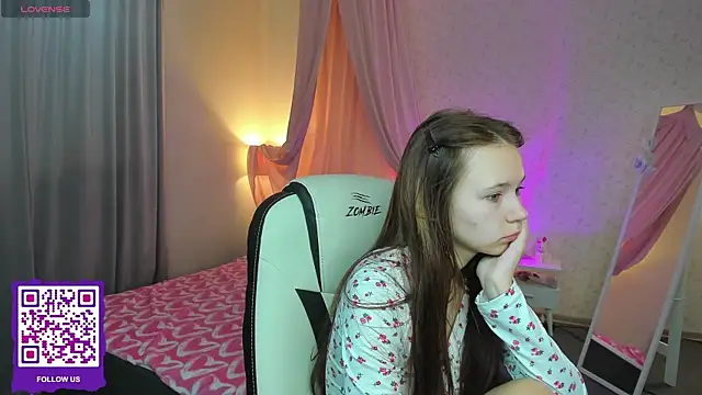 boozekirs  online show from 09/15/25, 02:23