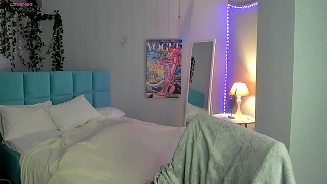 boozekirs  online show from 04/06/26, 02:51