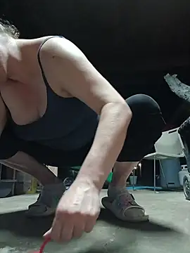 HTXBELLE online show from 10/24/25, 01:15