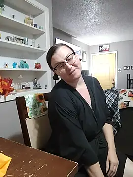 HTXBELLE online show from 11/27/25, 10:37