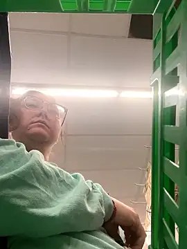 HTXBELLE online show from 01/13/26, 01:53