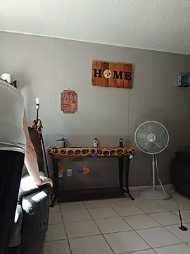 HTXBELLE online show from 11/05/25, 07:28