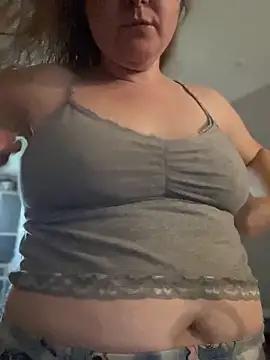 HTXBELLE online show from 04/16/26, 01:23