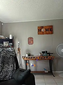 HTXBELLE online show from 11/08/25, 06:55