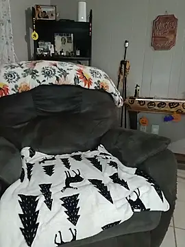 HTXBELLE online show from 10/26/25, 09:31