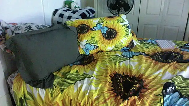 HTXBELLE online show from 09/21/25, 08:52