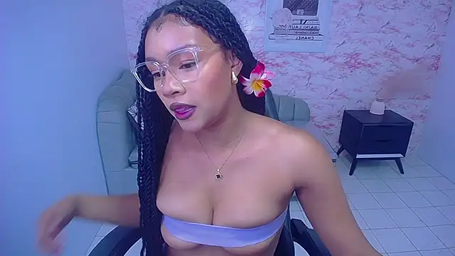 Snapshot of catalina25_t chatting on 02/19/25, 10:45 catalina25 t online show from 02/19/25, 10:45