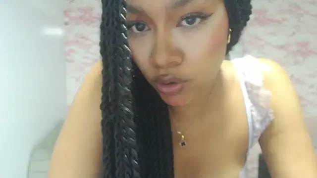 Snapshot of catalina25_t chatting on 03/10/25, 11:23 catalina25 t online show from 03/10/25, 11:23
