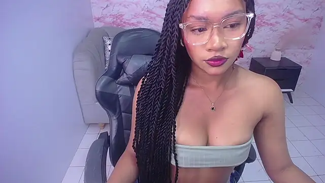 Snapshot of catalina25_t chatting on 02/18/25, 10:49 catalina25 t online show from 02/18/25, 10:49