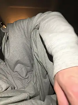 Snapshot of chiba_chan chatting on 03/20/25, 12:00 chiba chan online show from 03/20/25, 12:00